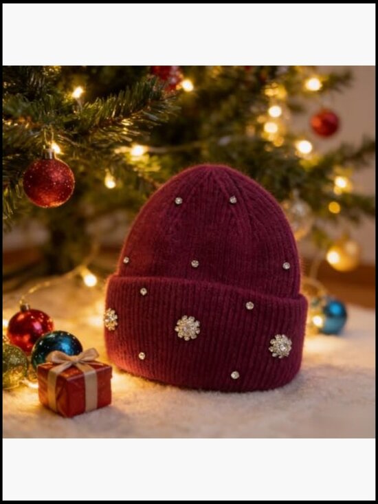 Sparkling Diamond & Rhinestone Cuffed Knit Beanie Women\'s Winter Hat